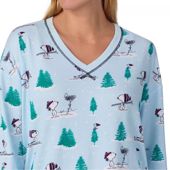 NWT Peanuts Snoopy Women's Pajama Set Size Small - Picture 3 of 9